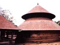 Alathur Temple: Where The Gods Fold Their Ha Alathur Temple: Where The Gods Fold Their Ha