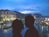World's Largest 'Kissathon' In Venice