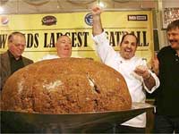World's largest meatball, American restaurant.