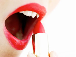 Red Lipstick Make-Up Tips For Ruby Lips! Red Lipstick Make-Up Tips For Ruby Lips!