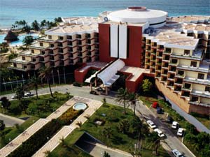 Must See Caribbean Luxury Beach Hotels!