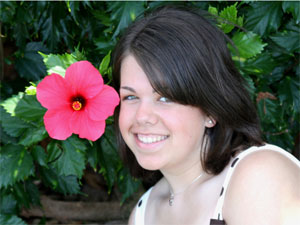 Hibiscus Oil For Beautiful Black Hair Hibiscus Oil For Beautiful Black Hair