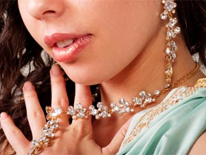 6 Ways To Get Rid Of Chin Acne 6 Ways To Get Rid Of Chin Acne