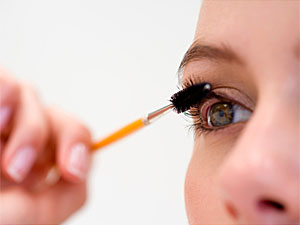 Top 5 Best Waterproof Mascaras Top 5 Best Waterproof Mascaras