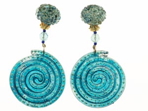 Accessory Brands: Top 4 You Can't Miss!