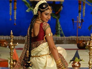 Top 5 Best Indian Bridal Hairstyles! Top 5 Best Indian Bridal Hairstyles!