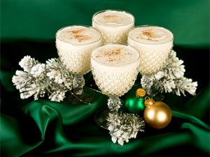 Homemade Eggnog Recipe For Christmas! Homemade Eggnog Recipe For Christmas!