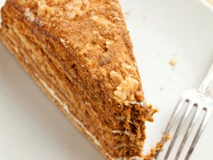 Easy To Make Honey Cake Recipe!