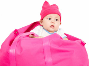 7 Things To Pack In Baby Day Care Bag! 7 Things To Pack In Baby Day Care Bag!