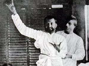 Sri Ramakrishna Seeing God In All Sri Ramakrishna Seeing God In All