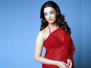 How To Look Red Hot In Saree For V-day? How To Look Red Hot In Saree For V-day?