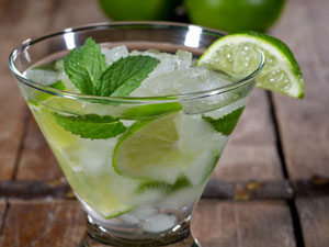 Mint/Pudina Juice Recipe For Summer! Mint/Pudina Juice Recipe For Summer!