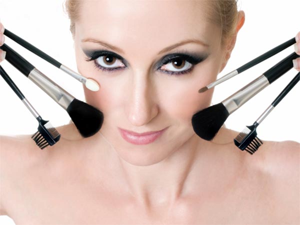 5 Makeup Cosmetics That Save Time! 5 Makeup Cosmetics That Save Time!