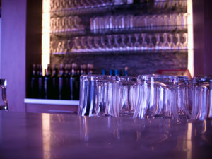 Bar Decor Tips For Your Home Bar Decor Tips For Your Home