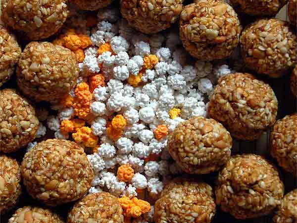Til Laddoo: Janmashtami Special Til Laddoo: Janmashtami Special