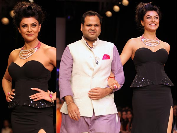 Sushmita Sen: Showstopper At IIJW 2012 Sushmita Sen: Showstopper At IIJW 2012