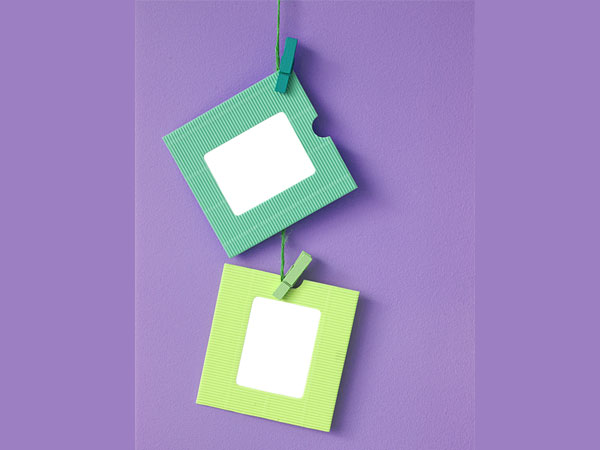 Hang Picture Without Using Nails Hang Picture Without Using Nails
