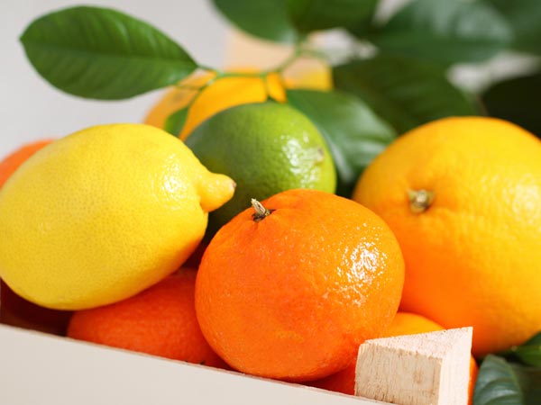 Fruit Face Packs To Treat Oily Skin Fruit Face Packs To Treat Oily Skin