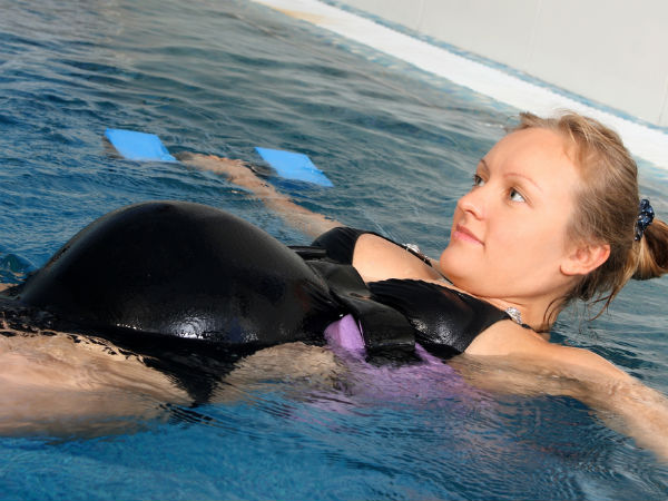 Should Pregnant Woman Swim? by MunFitnessBlog.com Swimming : For those women who like to swim gently, the answer to ...
