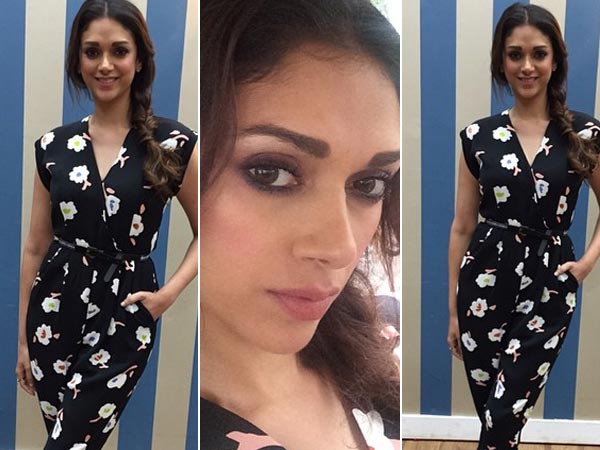 Aditi Rao Hydari's Style At Guddu Rangeela Promotions Aditi Rao Hydari's Style At Guddu Rangeela Promotions
