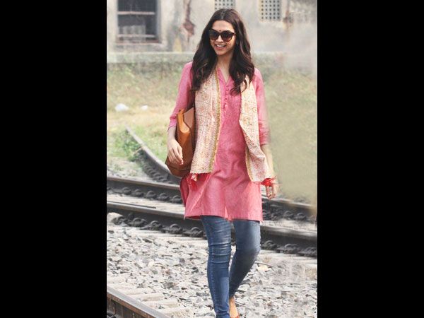 Stylish Cotton Kurtis To Wear At Office Stylish Cotton Kurtis To Wear At Office