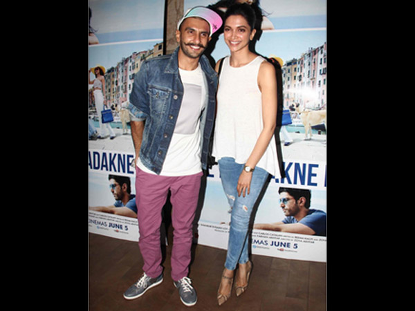 10 Flattering Outfits For A Movie Date 10 Flattering Outfits For A Movie Date