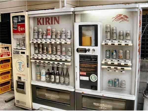 Crazy Vending Machines That Are Famous - Boldsky.com