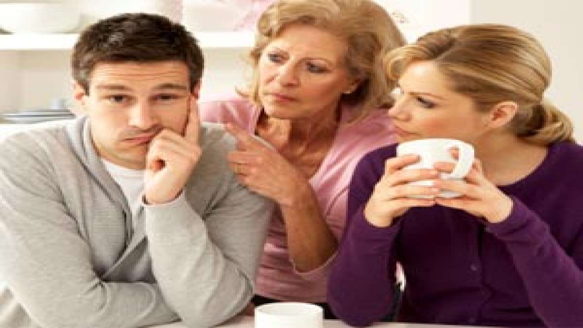 How To Save Marriage From Dominating Parents? - Boldsky.com