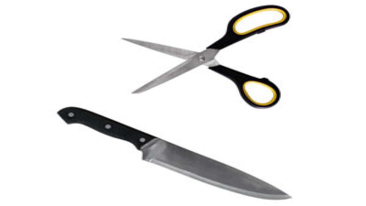 Get Rid Of Rust From Knives/Scissors Easily!