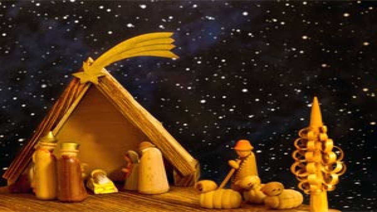 Easy Christmas Crib Decoration Ideas
