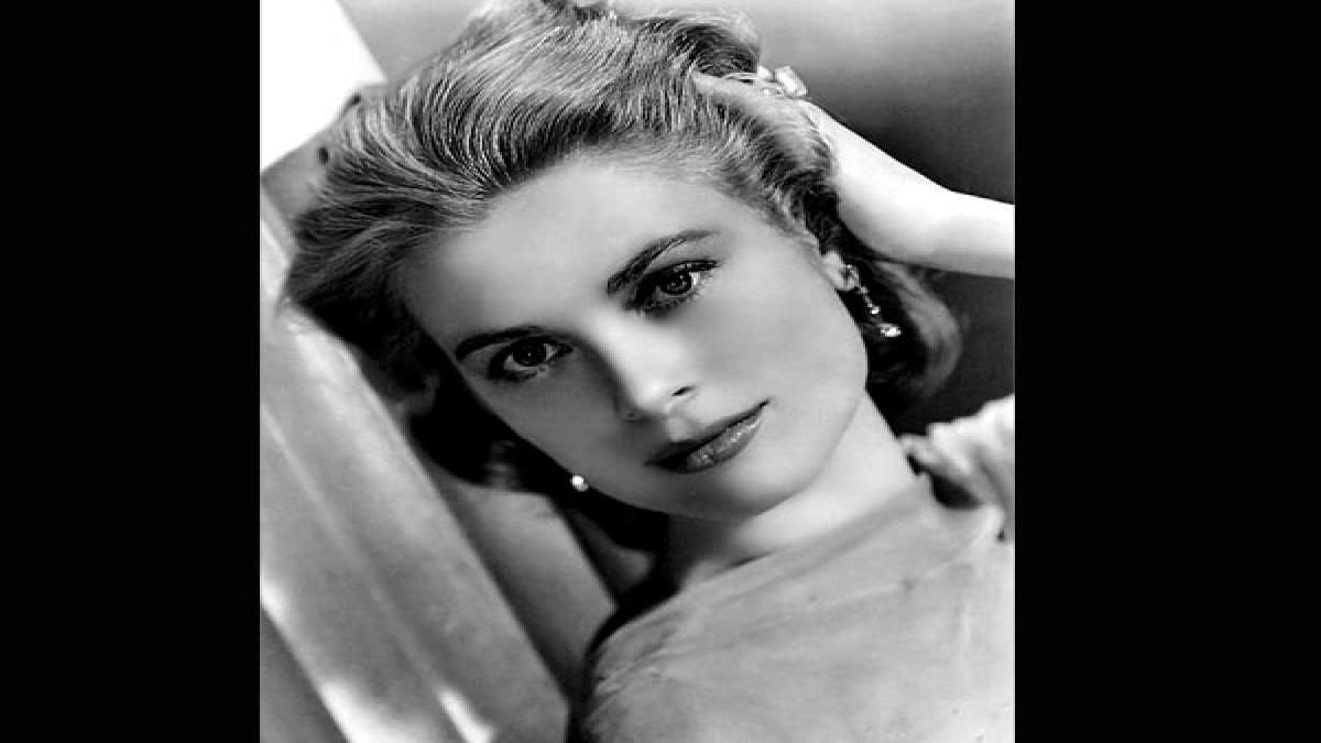 Celebrities Who Died In Car Crash - Boldsky.com