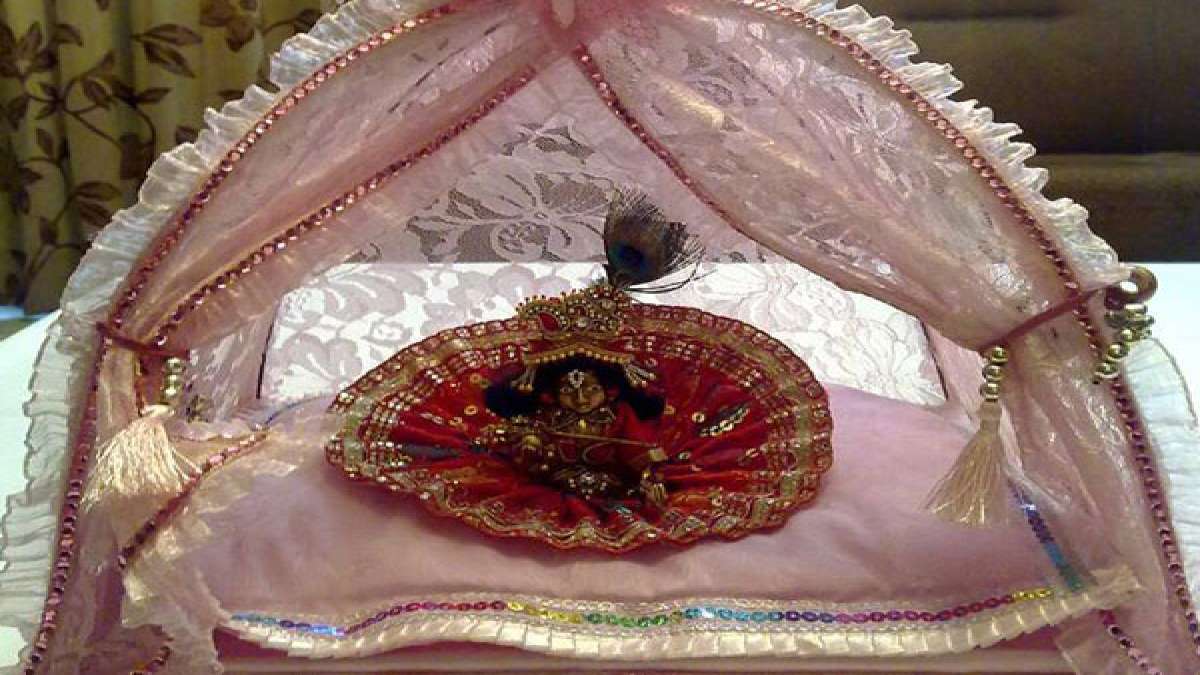 Ways To Decorate Krishna For Janmashtami