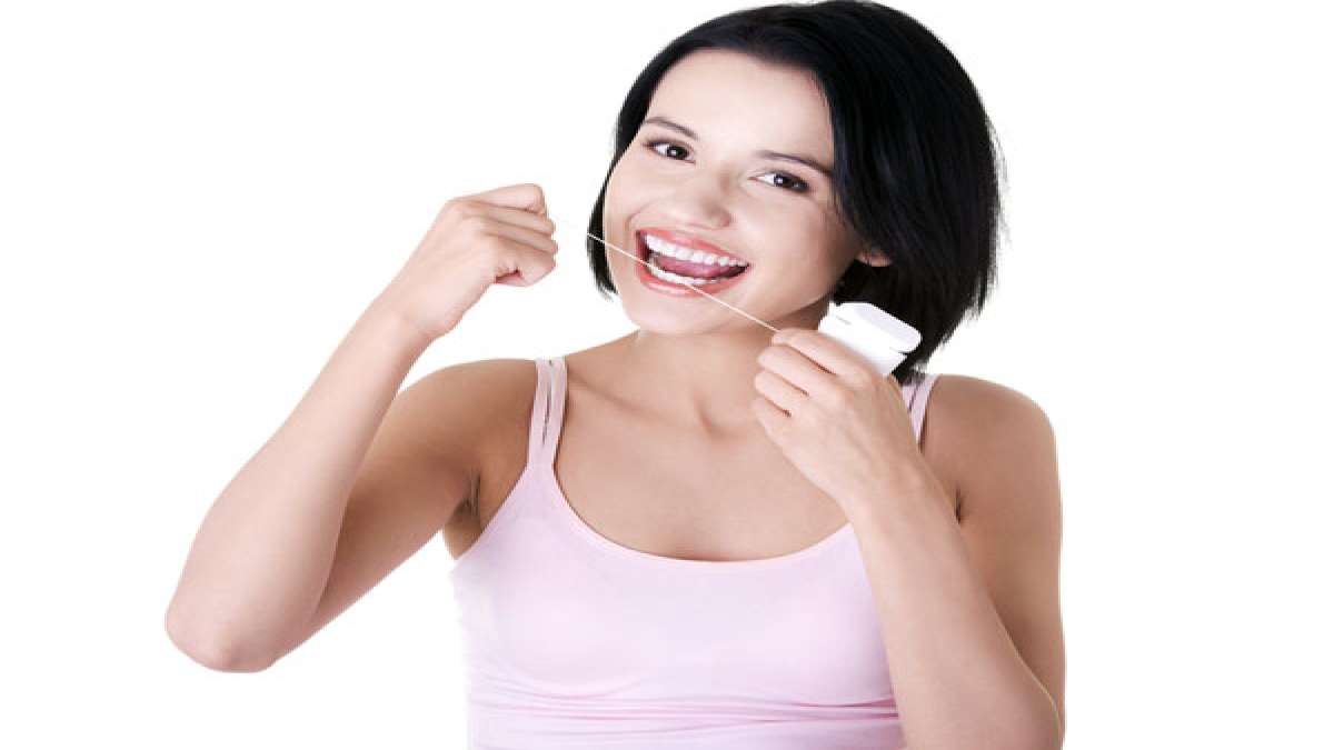 How To Remove Tea Stains from Teeth