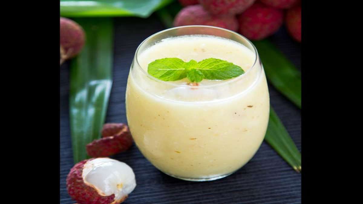 Lychee Pineapple Smoothie For Summer