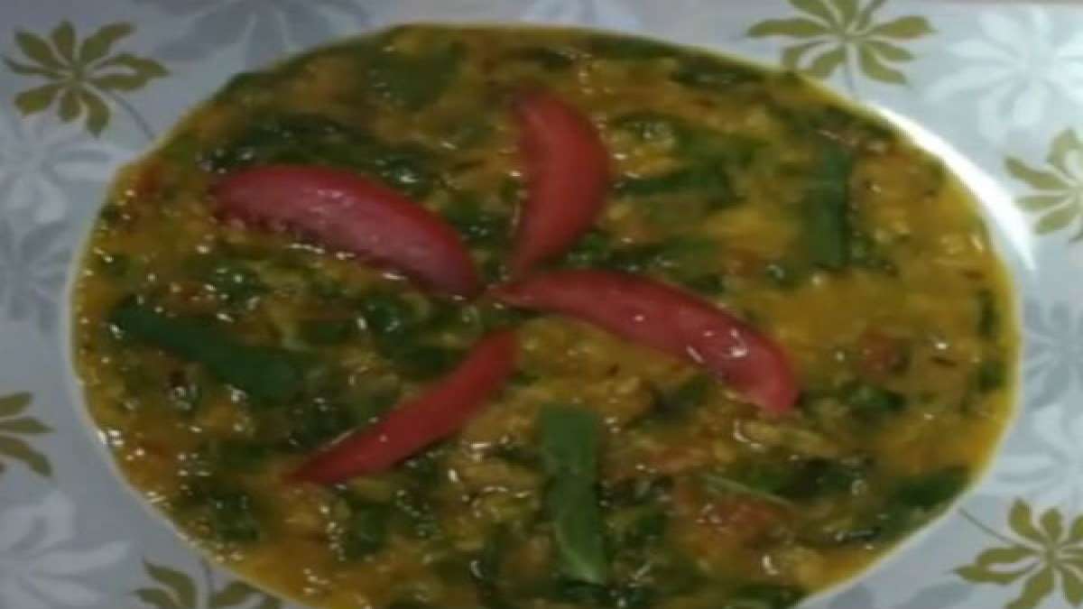 Green Treat Moong Dal With Spinach Recipe
