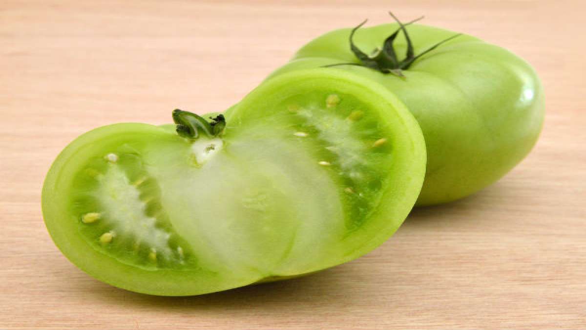 Green Tomato Remedy To Reduce Varicose Veins