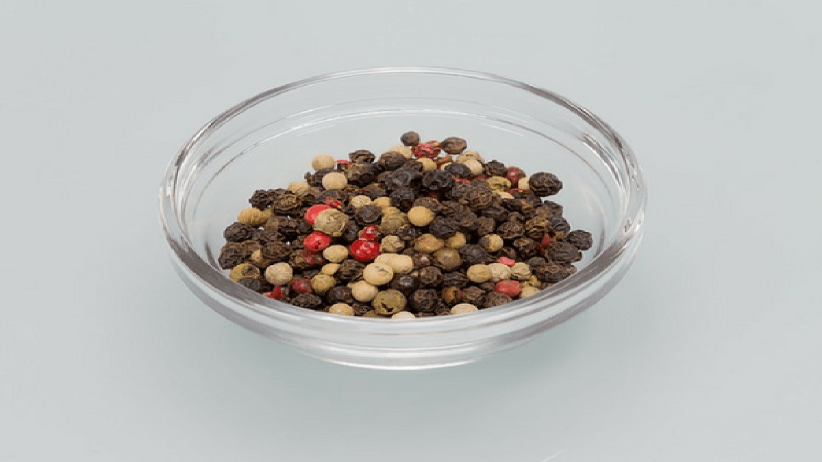 10 Health Benefits Of Black Pepper For Weight Loss