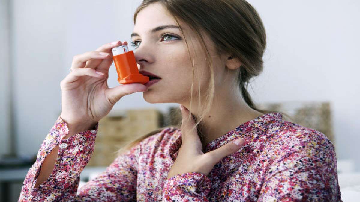 How to stop wheezing without an inhaler?