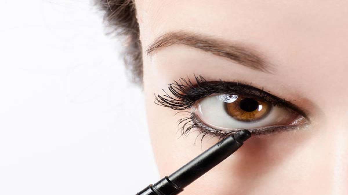 How To Make Your Own Eyeliner At Home?