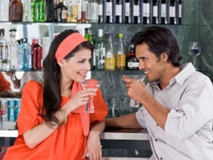 Top 5 Places For Finding A Date! - Boldsky.com