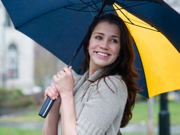 Tips To Care For Your Skin In Monsoon - Boldsky.com