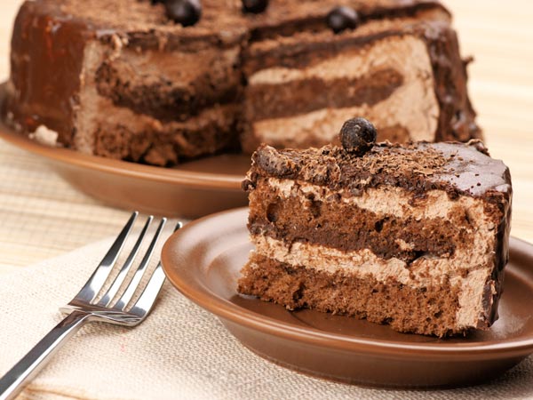 Hershey Bar Cake Recipe - Boldsky.com