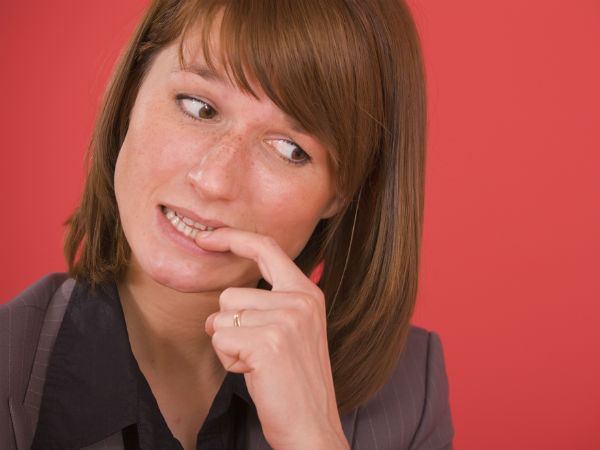 Habits That We Repeat Everyday! - Boldsky.com