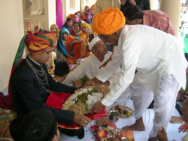 Does Hinduism Prescribe Vegetarian Food - Boldsky.com