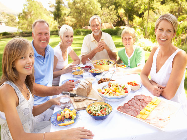 How To Welcome New Neighbours? - Boldsky.com