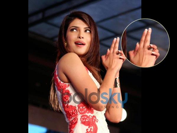 Priyanka Chopra At Aaj Tak Event Looks Fab - Boldsky.com