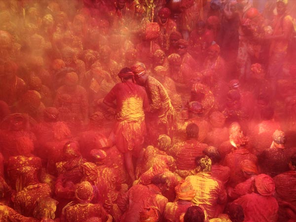 Rituals & Traditions Of Holi - Boldsky.com