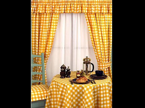 15 Cool Curtains For Living Room Windows - Boldsky.com