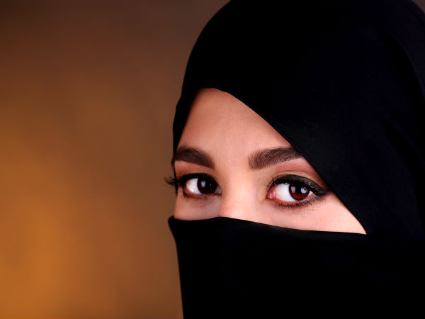 Tips For Fasting Lactating Mothers During Ramzan - Boldsky.com