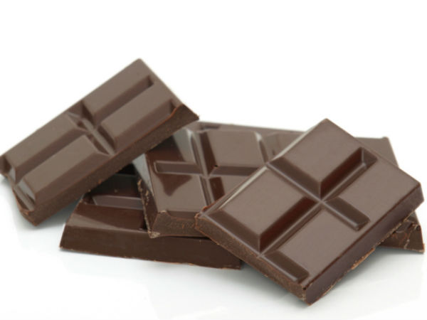 6 Reasons Why Pregnant Women Should Eat Chocolates
